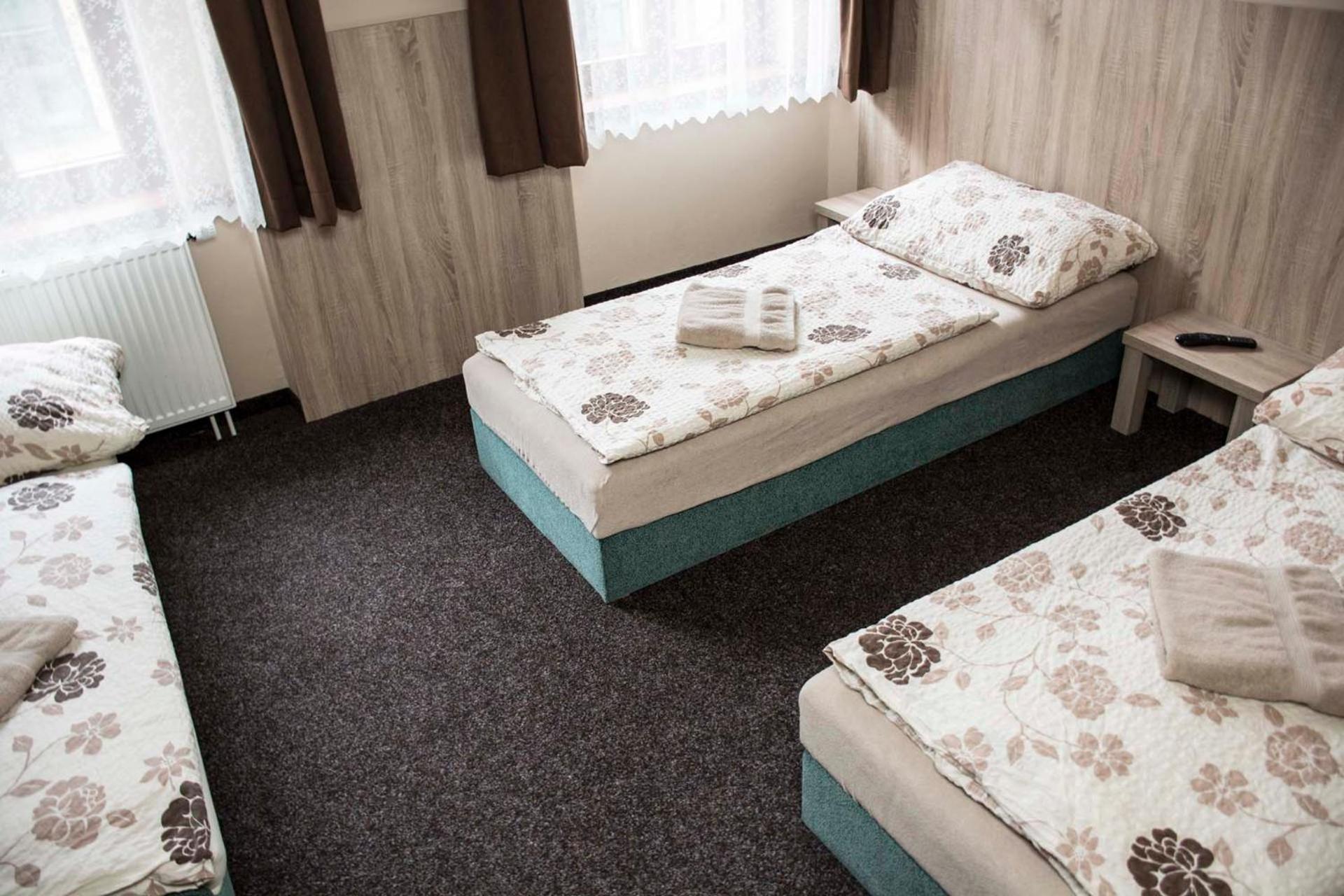 Penzion Krmelec Chrudim Bagian luar foto
